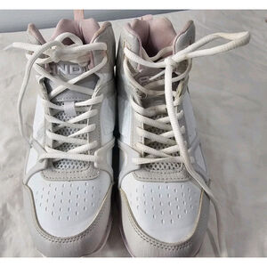 And1 Assist 6.0 Grey/Pink Sneaker Shoes Comfort padded Insole Girl Size 6 ( You)